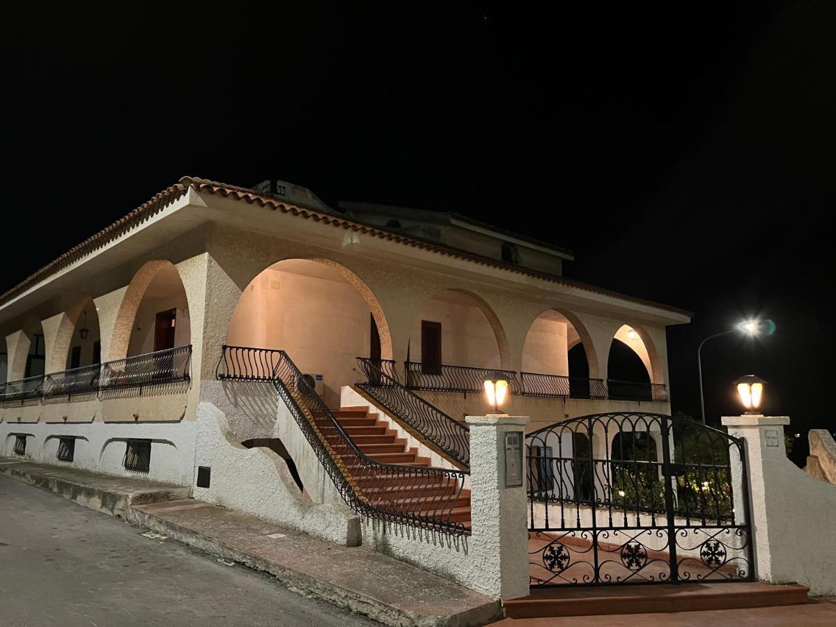 Villa Letizia Rooms & Apartments Noto Eksteriør bilde