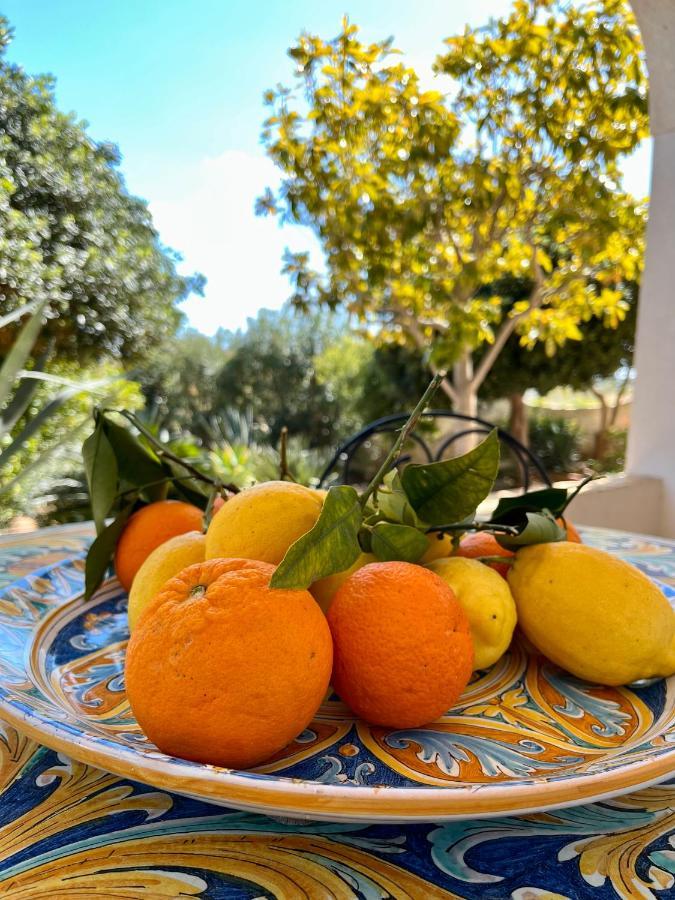 Villa Letizia Rooms & Apartments Noto Eksteriør bilde